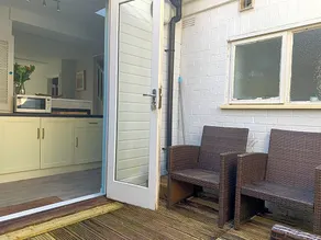 Stay In The Heart Of York At The Hampden - Free Parking - York Holiday Home - Image 5