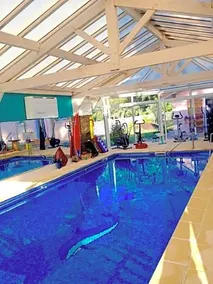 surf house - Image 5