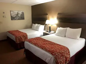 Best Western Princeton Manor Inn & Suites - Image 2