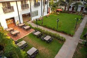 La Vaiencia Beach Resort - Image 3