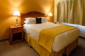 Desert Inn Extended Stay Cathedral - Image 5