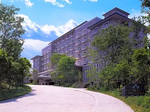 Okura Akademia Park Hotel - Image 2