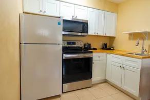 Desert Inn Extended Stay Cathedral - Image 4