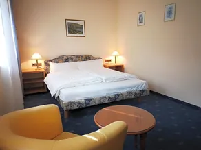 Ullrich Landhotel - Image 4