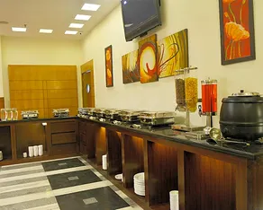 V One Hotel The competent Palace - Image 3
