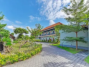 Capital O 91410 Matara Kuta Residence - Image 2