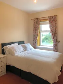 Lóistín Teach Hiudai Beag - Guesthouse Bunbeg - Image 2