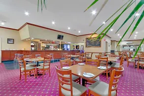 Lyndoch Hotel - Image 3