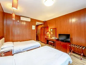 Fengxiangyuan Holiday Hotel - Image 3