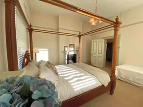 Te Rata House - Master Suite - Image 4