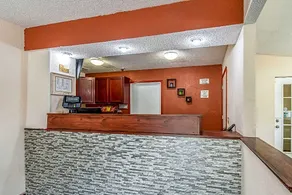 Rodeway Inn - Image 4