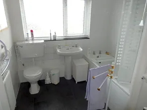 48 The Fairway, Gravesend. - Image 5