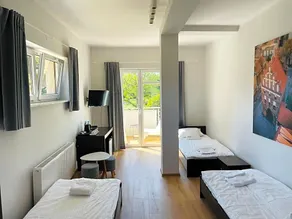 Wojtas Entree Apartments - Image 4
