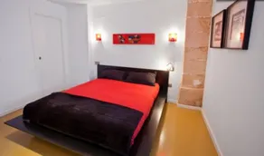 ArtQhost Jerez Huge Loft & Free Parking - Image 5