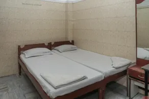 Universal Inn - Image 2