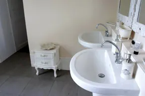Chateau Charly - Image 4