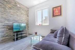 Appartement de vacances avec piscine privée, barbecue et jacuzzi | Vue sur l'eau - Image 3
