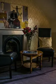 Lake View Guesthouse - Image 3