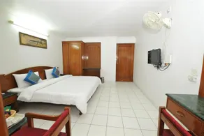 V International By Oyo Room - Image 2