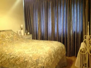 Shepperton Guesthouse - Image 2