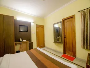 OYO 2729 Hotel HV International - Image 5