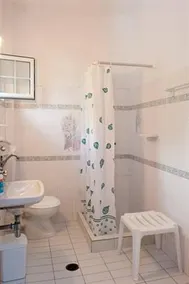 Syraina Apartments - Image 4
