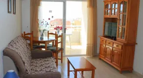 Apartment mit Pool und Terrasse - Image 2