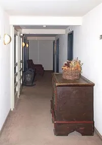 Central - Image 2