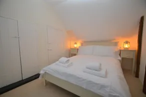 Thomas House - Image 4