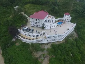 Hotel Zura Palace - Image 2