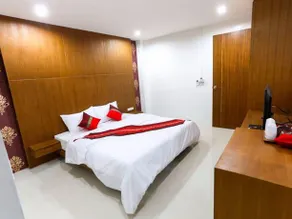 White Ville Apartment - Image 3