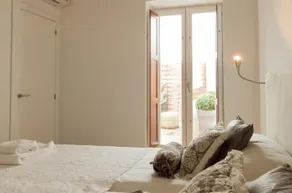 Valencia Luxury Attics Ayuntamiento - Image 2