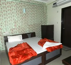 Airport Hotel Raj Residency - Image 4