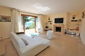 Luxury villa in Cannes hills - Image 2