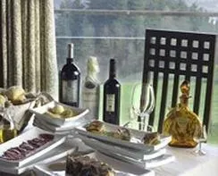 Hotel Restaurante Santakutz - Image 5