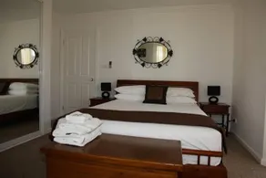 Forster Holiday House - Image 4