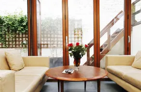 Chelsea Garden Apartment - Image 5