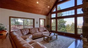 Glacier Peak Lodge-Yosemite with a View - Image 3