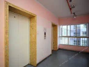 TS HOTEL - Image 4
