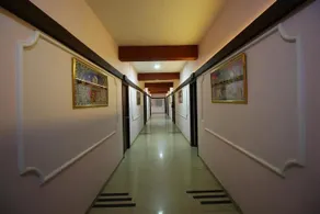 OYO Rooms Near ONGC Chandkheda - Image 2