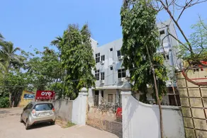OYO 3066 D2 Holiday Inn Puri - Image 2