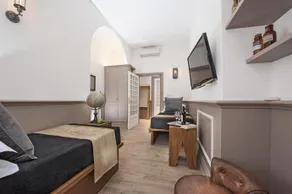 Unique 5 bed 4 baths flat in Monti - Image 3
