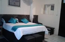 African Lily Lodge - Image 5