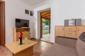 Orahovac Stone House - Image 5