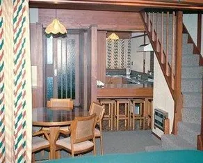 Fairway Lodge - Image 2