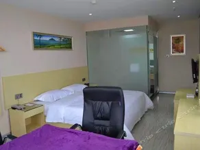 AILUN HOLIDAY HOTEL - Image 4