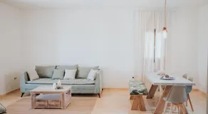 Youtopia Ios Luxury Villas & Suite - Image 3