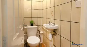 Gabriella Aprt, 3 Bedroom, Parking, City Centre - Image 5
