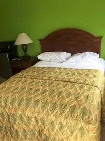 Green Acres Motel - Image 2