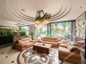 Yijia Xinyue Hotel - Image 3